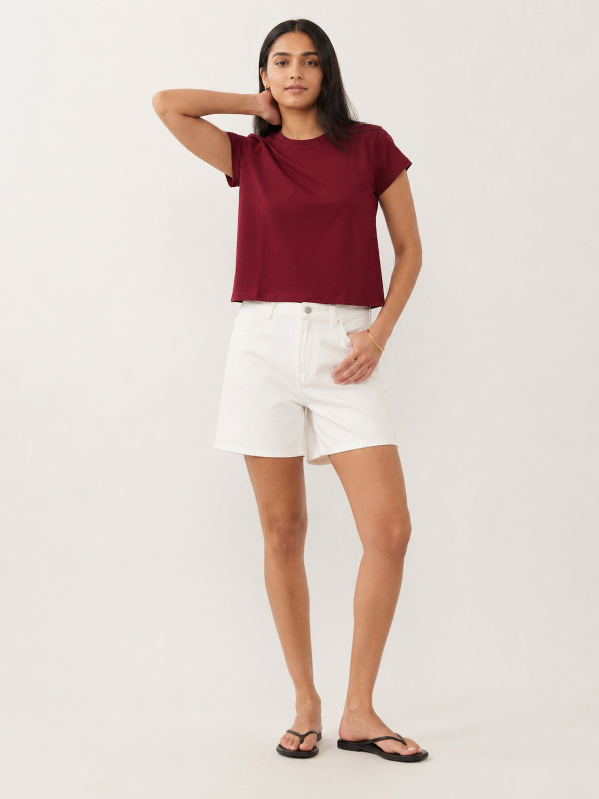  short-sleeve crewneck t-shirt
