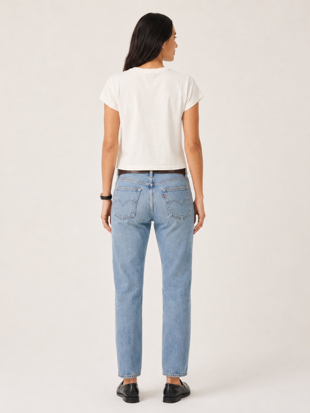 a white short-sleeve crop top