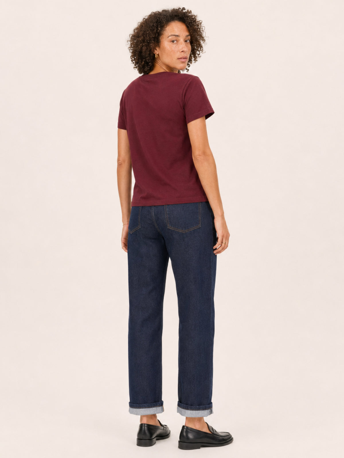 a short-sleeve maroon t-shirt